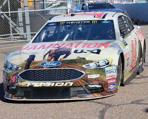 FOTO BRILLANTE FORD CLINT BOWYER #14 DAMNATION EE. UU. PRIMER PLANO 8X10 Foto 1 de 1