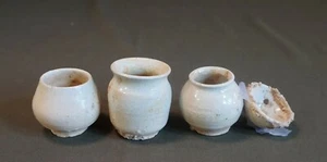 Rare Korean Joseon Dynasty 15 ~ 17th Century White Slip Coated 2 Cups & Jar - Picture 1 of 12
