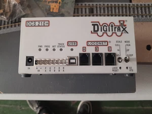 Digitrax DCS 210 + Train Transformer - Picture 1 of 3