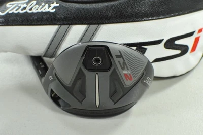 Titleist TSi2 18* Fairway Wood Regular Flex RH Kuro Kage 55g Graphite # 205767 - Image 1 of 4