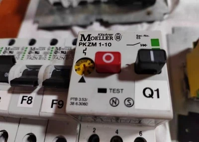 1 peça interruptor de proteção de motor Admiralty Muller usado PKZM1-10 - Imagem 1 de 3