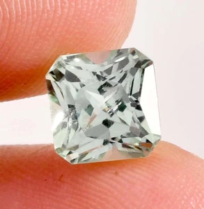 AAA Flawless 8 x 8 mm Bi-Color Parti Sapphire (GIT Certified) Loose Gemstone - Picture 1 of 6