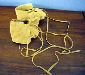 AMERICAN GIRL DOLL KAYA'S MEET OUTFIT MOCCASINS DEERSKIN RETIRED - Picture 1 of 3