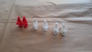 Vintage Barbie Doll Open Toe Heals Shoes 3 Pair White Red Hole In The Bottom - Picture 1 of 8