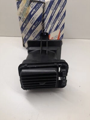 Ventilación de aire izquierda para Fiat Uno Fire (1993) 1.0 gasolina 33Kw 3P Foto 1 de 4