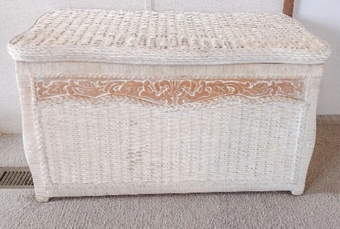 Vintage White Wicker Chest With Wood Interior Cover