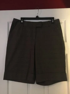 *WORTHINGTON GRAY/BROWN/BEIGE PLAID DRESSY WALKING SHORTS! SIZE 12 #634 - Picture 1 of 6