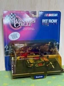 Winners Circle Pit Row Series 1998 Kenny Irwin #28 Havoline Ford Diorama NASCAR - Imagen 1 de 3