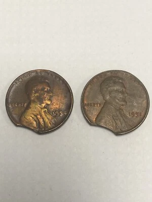 SET OF TWO 1 CENT 1951 & 1954 LINCOLN COINS MINT ERROR CLIPPED - Image 1 of 2