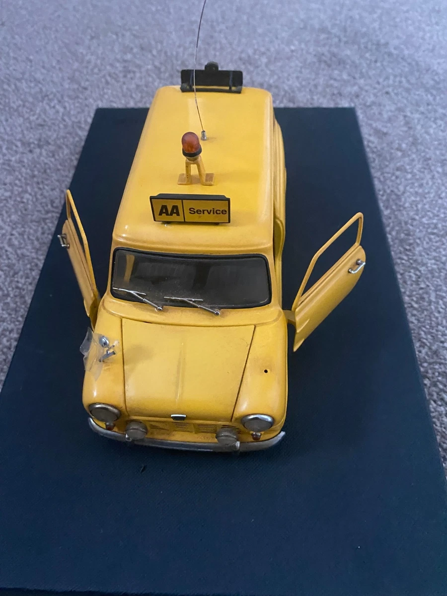 Aa Mini Van in Contemporary Manufacture DieCast Cars, Trucks