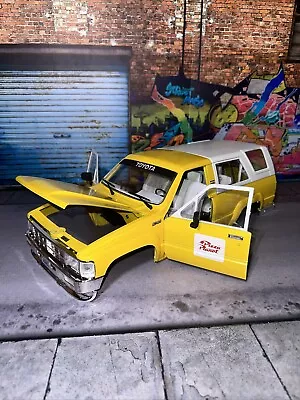RC4WD CUSTOM 1985 Toyota 4Runner Complete Toy Story Pizza Planet Style Body Only - Image 1 of 4