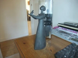 Beautiful Royal Doulton Figurine ‘PEACE’ 1977 HN 2433 - Picture 1 of 9