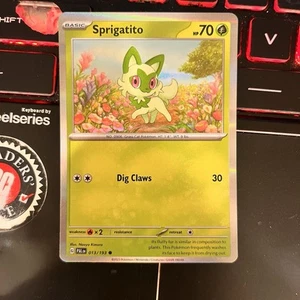 Sprigatito Holo - 013/193 - Paldea Evolved Pokemon 2023 casi nuevo - Imagen 1 de 2