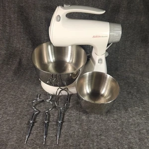 Vintage Sunbeam Mixmaster Model 2366 - 275 Watt W/Beater And Bowls - Tested - Picture 1 of 13