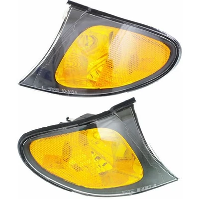 For 2002-2005 BMW 320i Turn Signal/Parking Light Pair Passenger & Driver Yellow Foto 1 de 3
