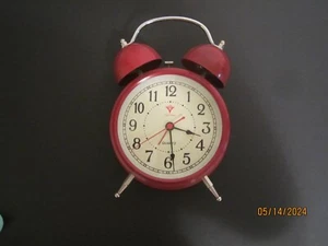 Alarm Clock with two bells Red - Picture 1 of 4