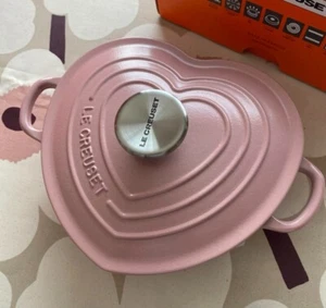 Le Creuset Cocotte Damour chiffon pink 20cm 1.9L Heart Shaped Pot w/Box - Picture 1 of 4
