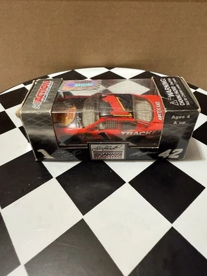 RARO Jamie McMurray #1 Bass Pro Tracker Boats 2011 ACCIÓN 1/64 Nascar Diecast Foto 1 de 4