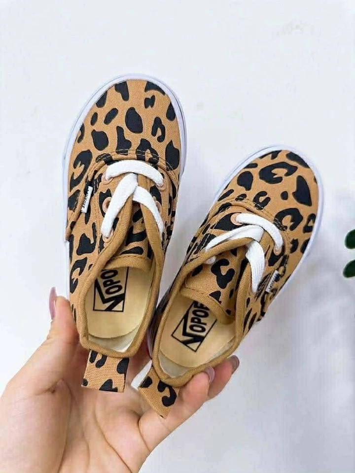 Zapatos para niños estilo VANS zapatos de skate sin cordones varios tamaños Foto 1 de 1