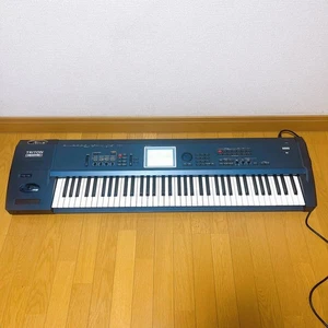 KORG Triton Extreme 76-Key Music Workstation Synthesizer - Keys Tested OK - Picture 1 of 11