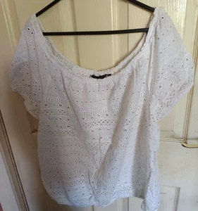 Cool & Comfy White Brodiere Anglais Style Top From Dorothy Perkins Sz 18 - Picture 1 of 2