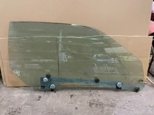 PONTIAC TRANS AM GTA DOOR GLASS RIGHT SIDE H339XUG - Picture 1 of 14