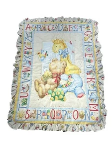 Gerber Always Baby Teddybär Giraffe Babydecke Buchstabe Rüschenrand - Bild 1 von 6