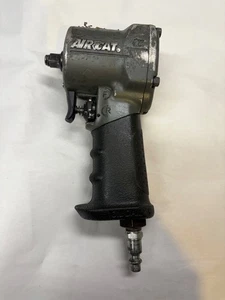 AIRCAT Pneumatic Tools 1077-TH: Stubby Impact Wrench 700 ft-lbs - 3/8-Inch - Picture 1 of 7
