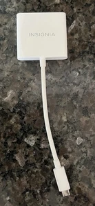 USB-C to HDMI Insignia Multiport Adapter NS-PCACHM - White. Apple Compatible. - Picture 1 of 3