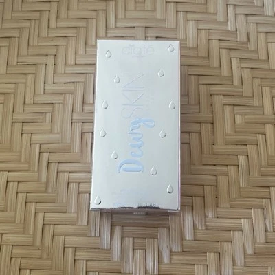 Ciate London Dewy Skin Glass Glow Skin Tint 030 30ml/1 fl oz - Image 1 of 3