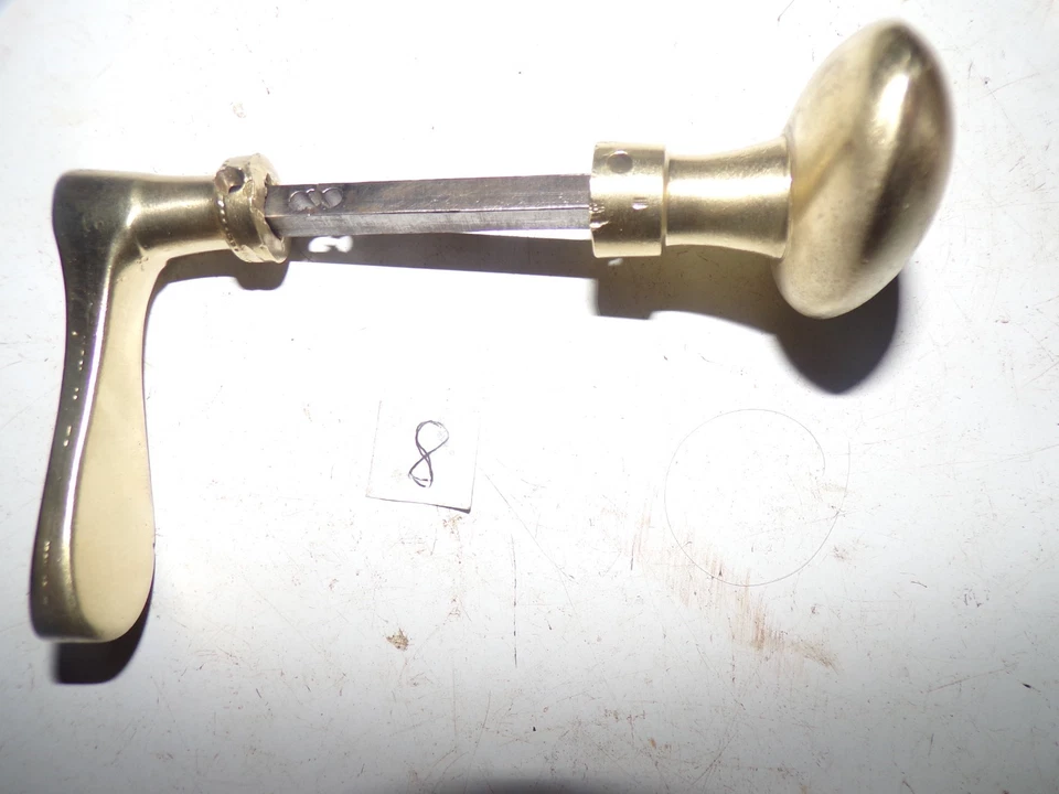 Poignées de porte anciennes en laiton - Photo 1/1