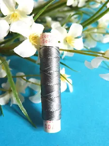 36B/Beautiful Bobbin of Pure Silk Thread Gutermann Dove Grey No. 700 - Picture 1 of 1