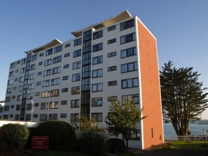 Photo 6x4 Lytton House Torquay This block of flats, with its odd roof fea c2007 - Picture 1 of 1