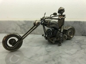Escultura metálica para moto hecha a mano. Hermosa pieza muy chula.  - Imagen 1 de 12