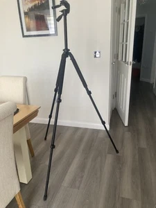Slik 500DX Pro Tripod With Pan & Tilt Head plus 2 QR Plates - Picture 1 of 5