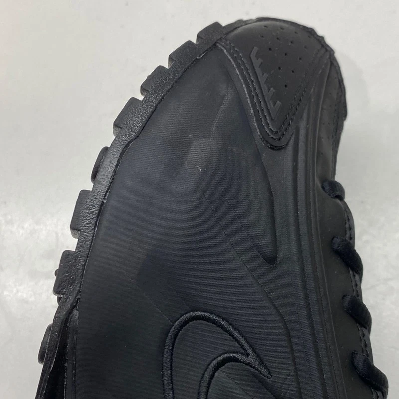 (W) Tenis para mujer Nike Shox R4 negros Foto 1 de 2