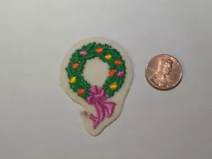 Embroidered Christmas Wreath with Bow Patch Emblem peel off sticker NEW Voyager - Picture 1 of 3