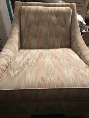 SILLÓN CLUB ART DECO VINTAGE INUSUAL Tela puntada de llama Foto 1 de 4