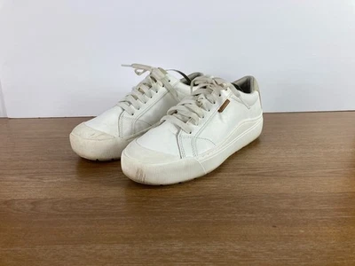 Dr. Scholl's Time Off Women's Sneakers White Tan Lace-Up Women's Size 8M Sneaker - Image 1 of 4