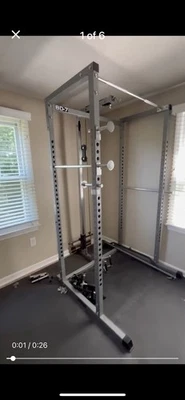 Squat rack (weights not included) - Image 1 of 4