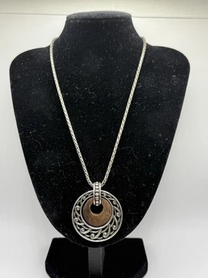 Collar Colgante Filigrana Plata y Madera Brighton - Cadena Trenzada Ajustable Foto 1 de 4