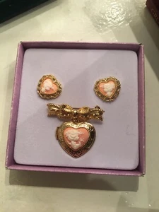 Juego de medallones y pendientes Precious Moments 1997 #279757 de ENESCO - Imagen 1 de 5