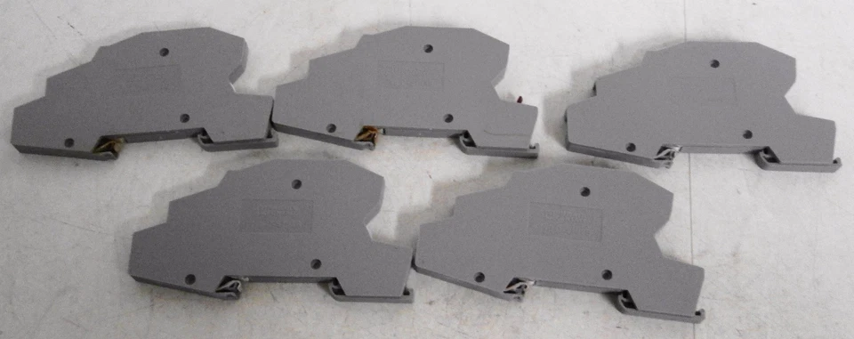 Bloque de terminales Phoenix Contact STI 2,5-PE/L/NTB con tapa de extremo D-STI/3B (lote de 5) Foto 1 de 1