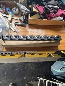 Callaway Iron Arm Golf Club Wall Store Display Rack Holds 8 Irons & Wedges - Picture 1 of 13