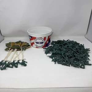 Disney Pixar Toy Story Bucket O' Soldiers 140 Stück ThinkWay - Bild 1 von 9