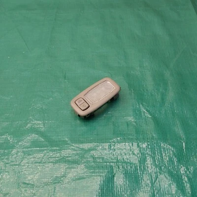 2014-2015 Kia Optima Front Left Driver Side Sunvisor Overhead Dome Light OEM - Image 1 of 4