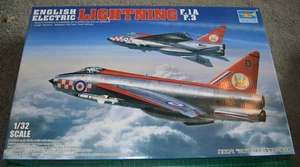 TRUMPETER 1/32 SCALE E.E.LIGHTNING F1/F3 - Bild 1 von 10