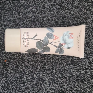 Ted Baker Mia Body Lotion 100ml Brand New & Sealed - Picture 1 of 3