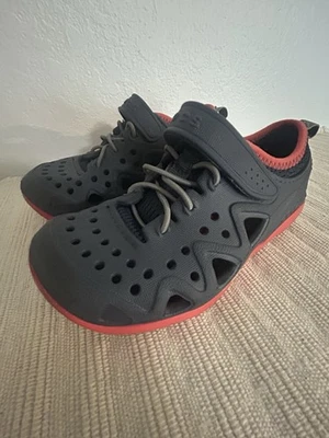 Zapato Crocs Kids Iconic Comfort Agua/Sin Cordones Talla 12 Azul Marino y Rojo Foto 1 de 4