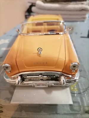 Buick Century (1955) Solido Scala 1/18 - Immagine 1 di 4